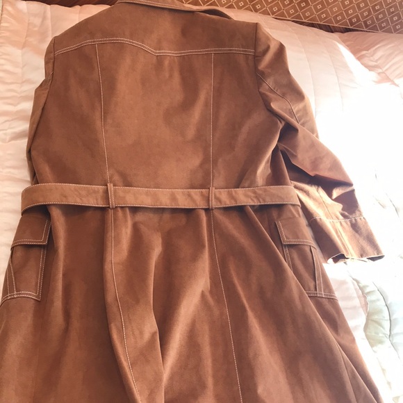 Escada coat - Picture 8 of 8